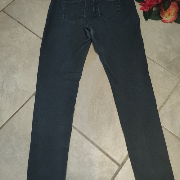 Blue Spice Women's Size 11 Dark Wash, Boot Cut, Slant Pocket Jeans - Picture 7 of 8